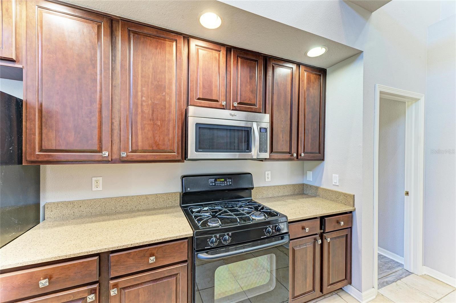 7114 CROMWELL PARK LN — photo 27