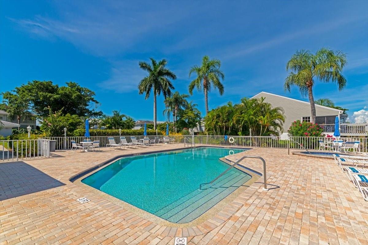 1216 SPOONBILL LANDINGS CIR — photo 40