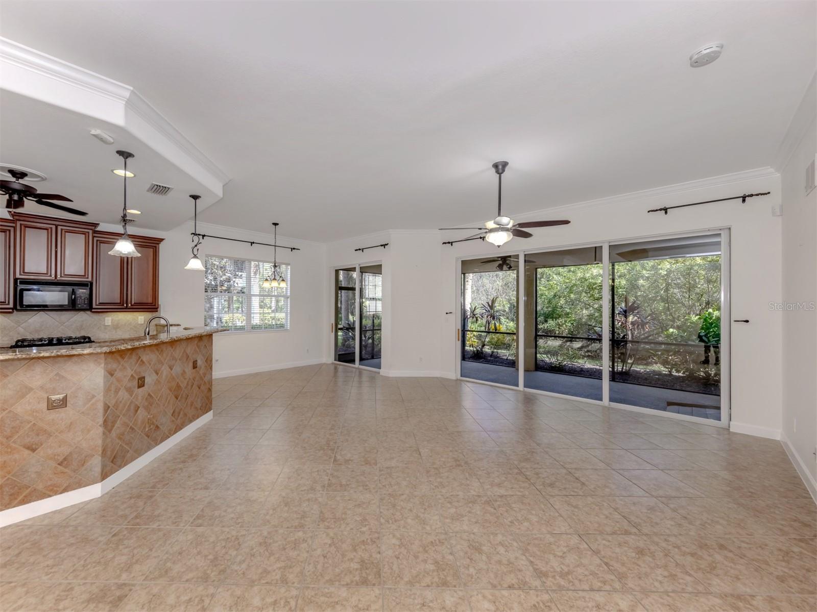 122 BELLA VISTA TER #8A — photo 3