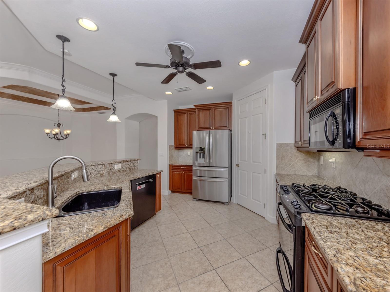 122 BELLA VISTA TER #8A — photo 7