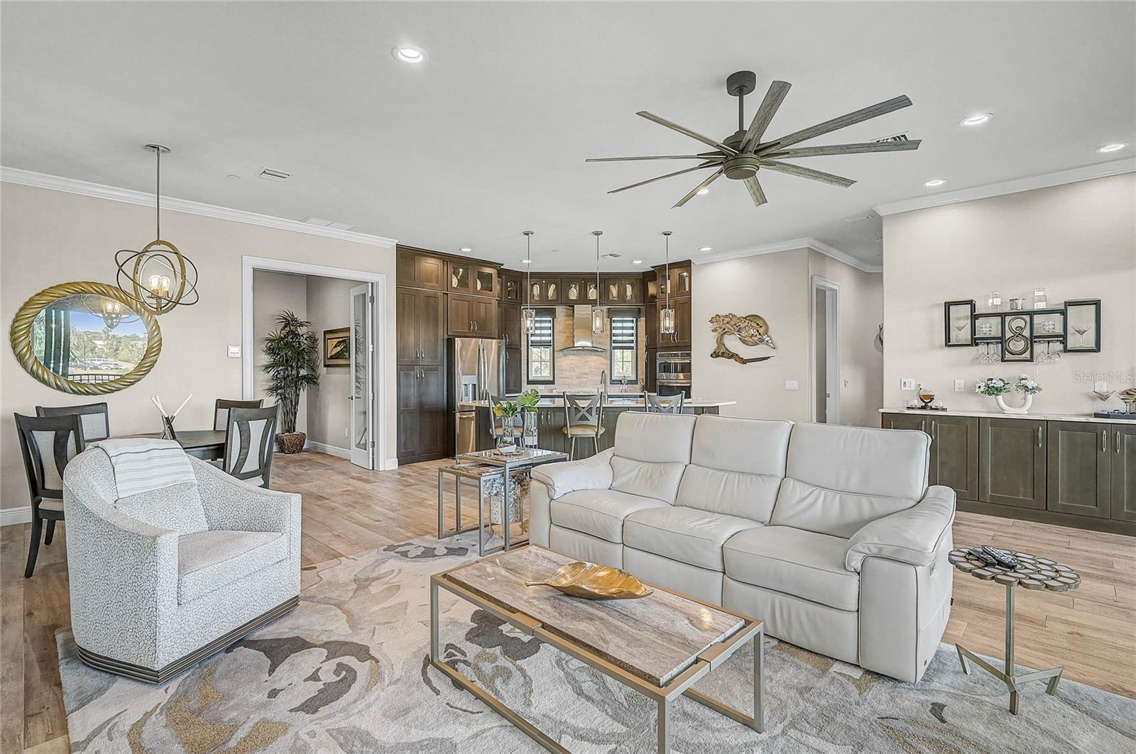 205 E VENICE AVE — photo 12