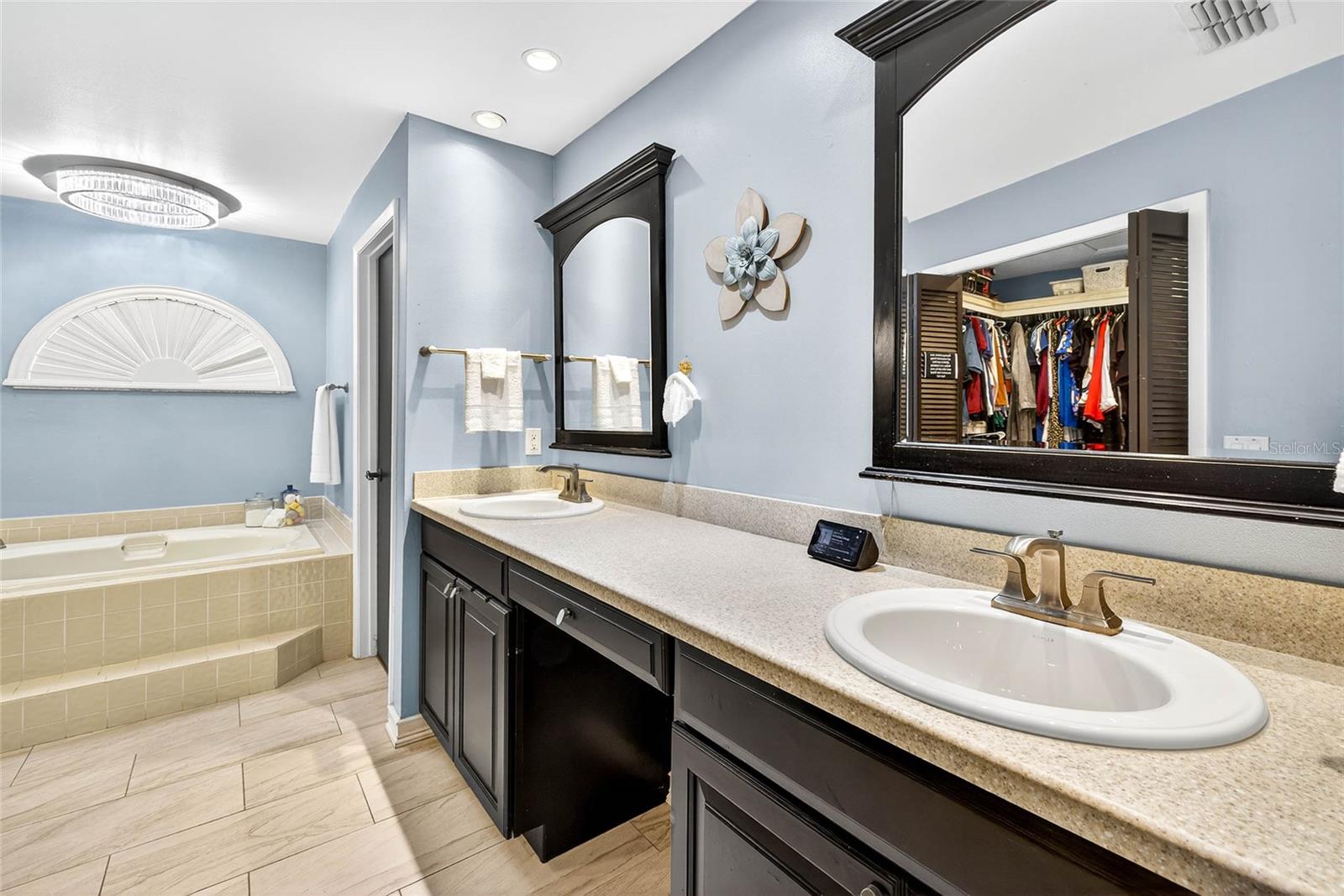 2835 HAMMOCK DR — photo 20