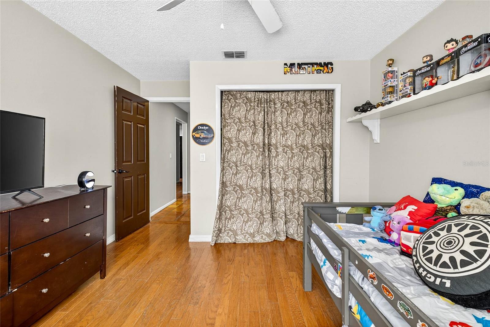2835 HAMMOCK DR — photo 16