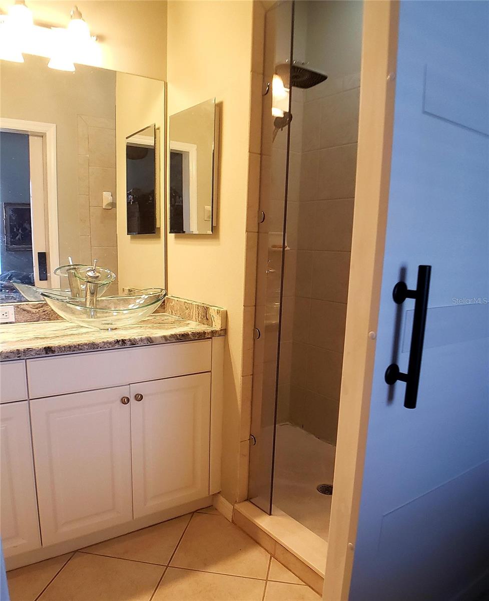 5662 WHITEHEAD ST — photo 33