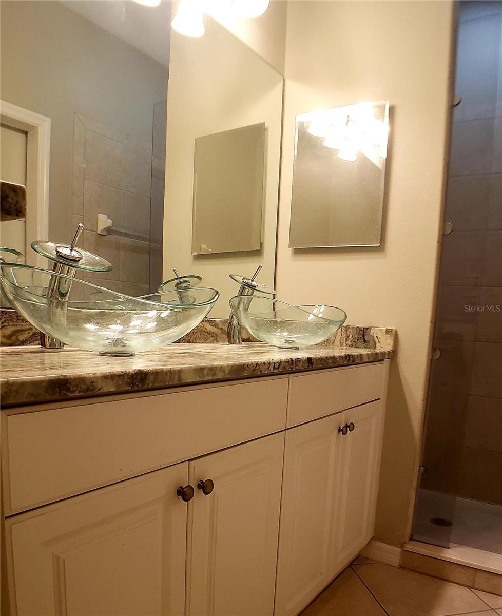 5662 WHITEHEAD ST — photo 35