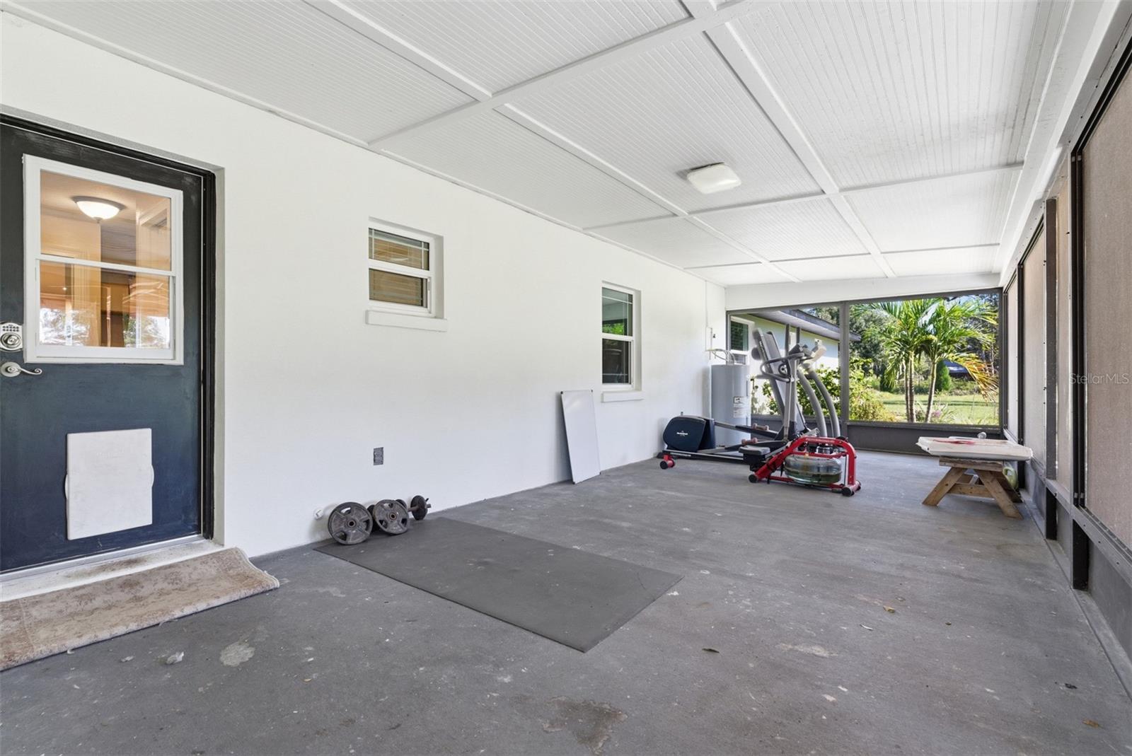 2506 HAWK GRIFFIN RD — photo 17