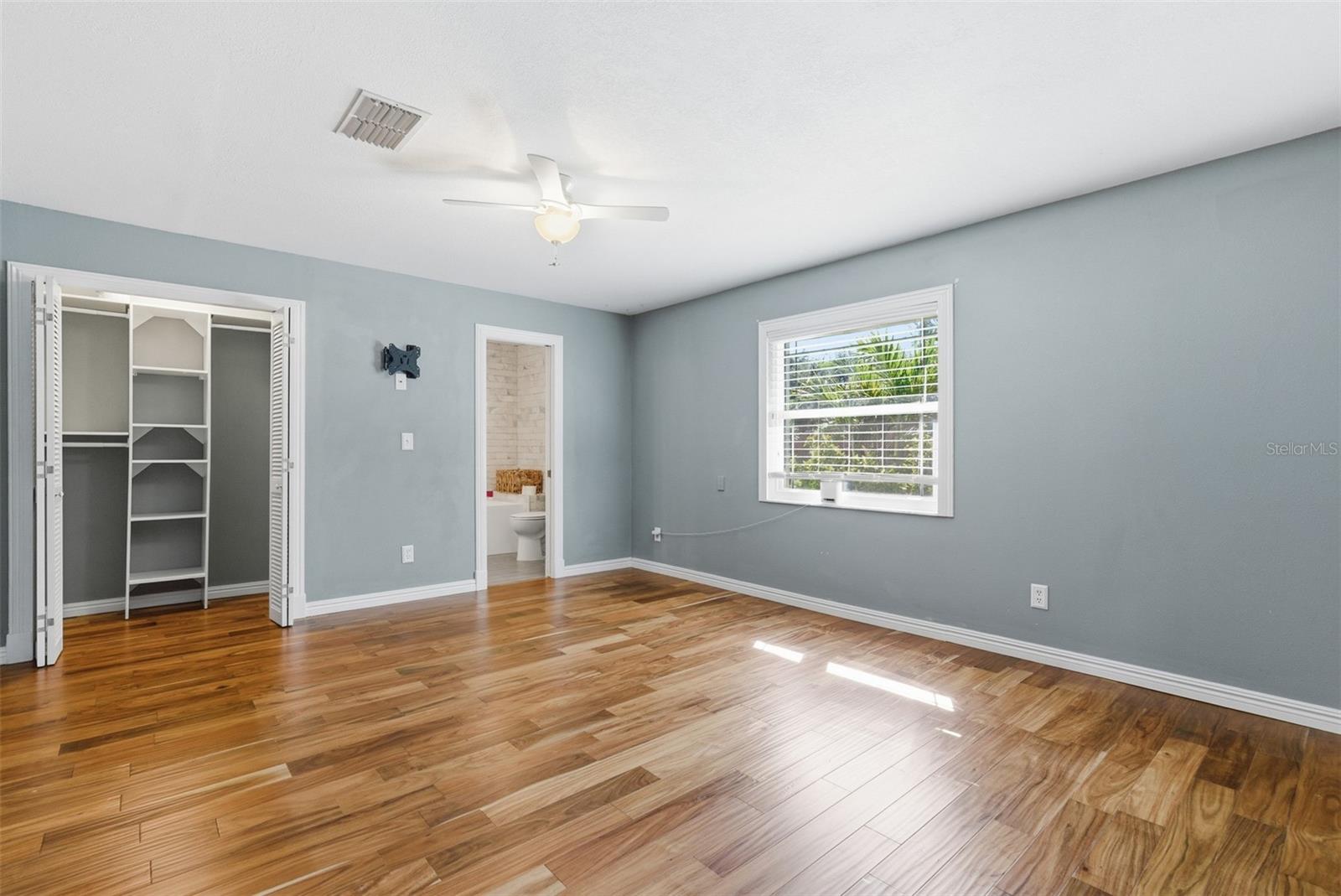 2506 HAWK GRIFFIN RD — photo 35