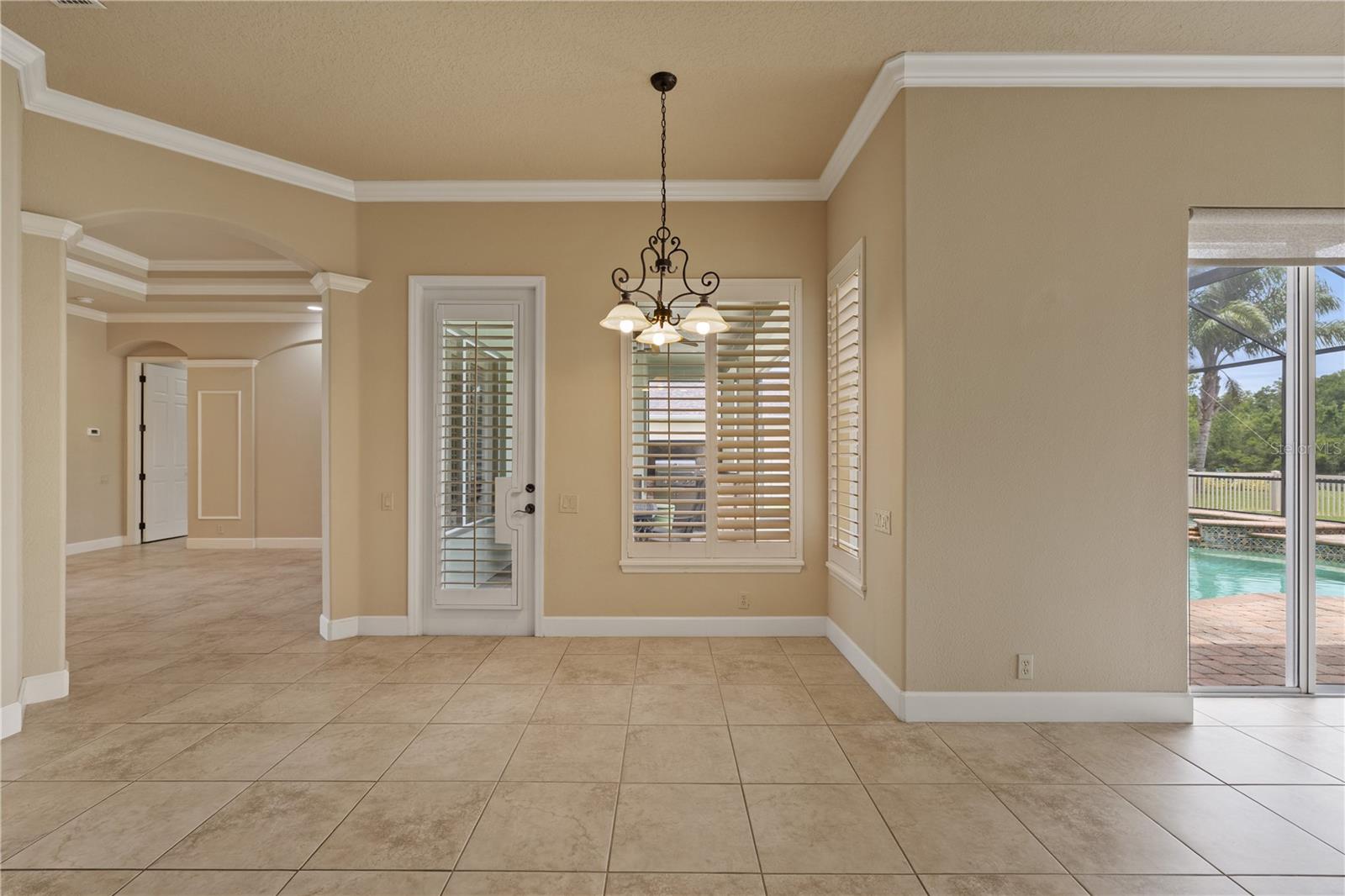 3015 LYNWOOD CT — photo 28