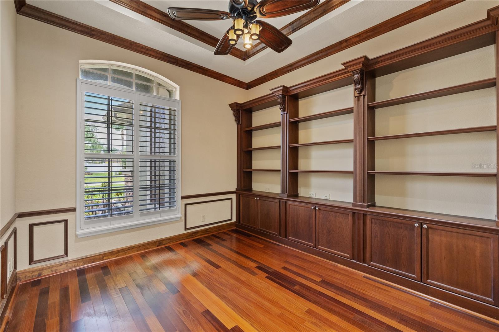 3015 LYNWOOD CT — photo 9