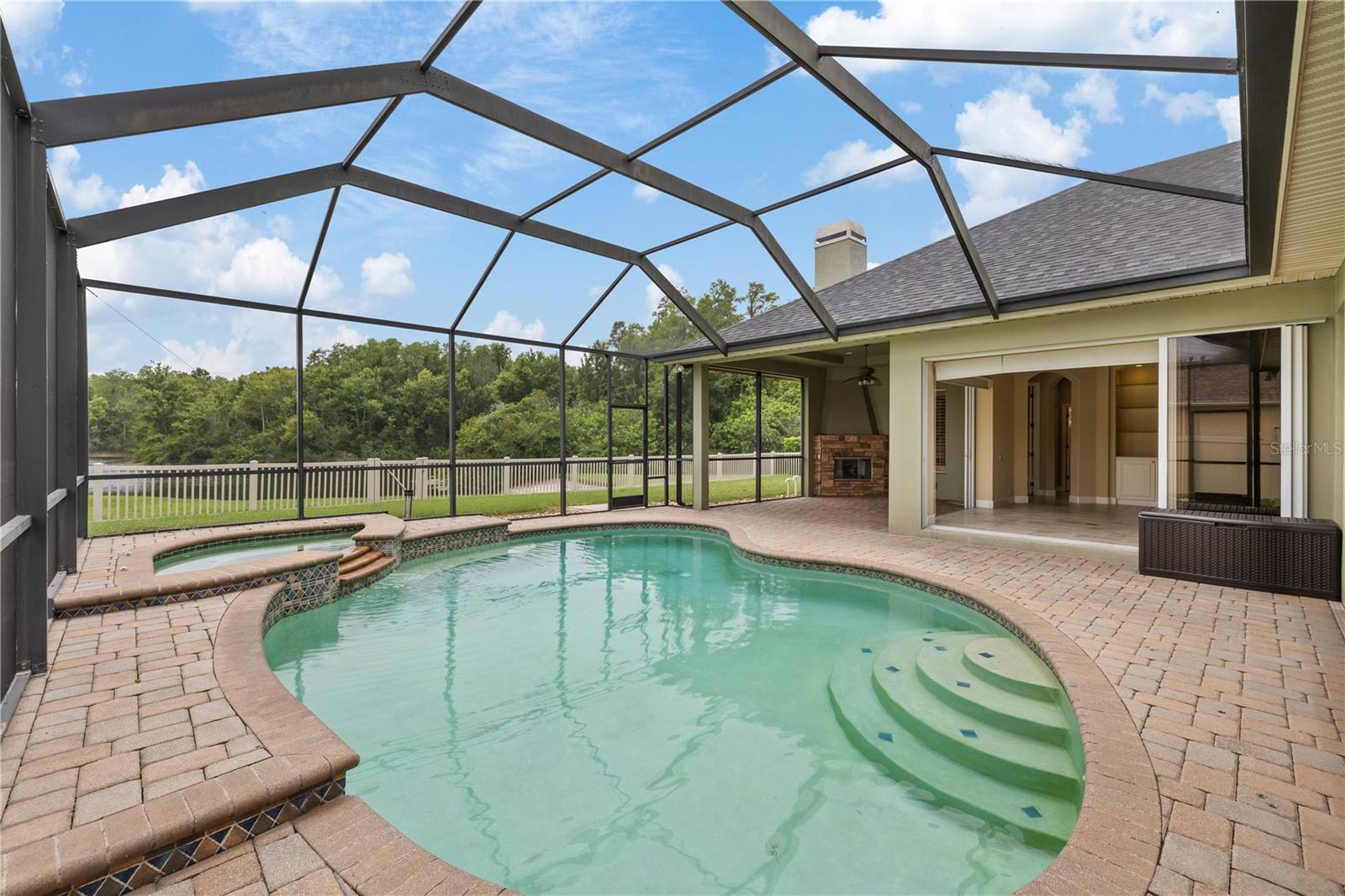 3015 LYNWOOD CT — photo 36
