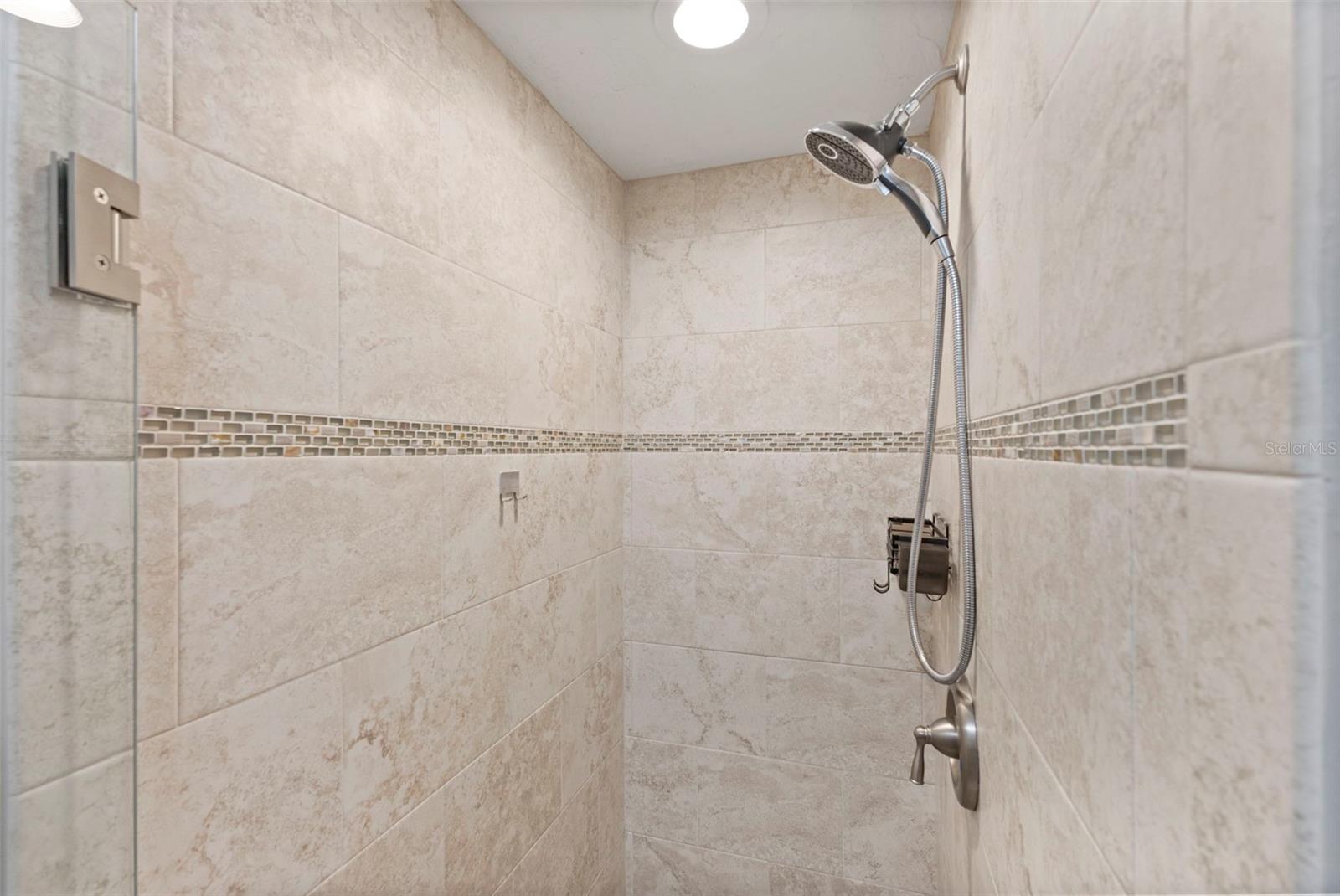 137 AVENIDA MESSINA #1 — photo 22