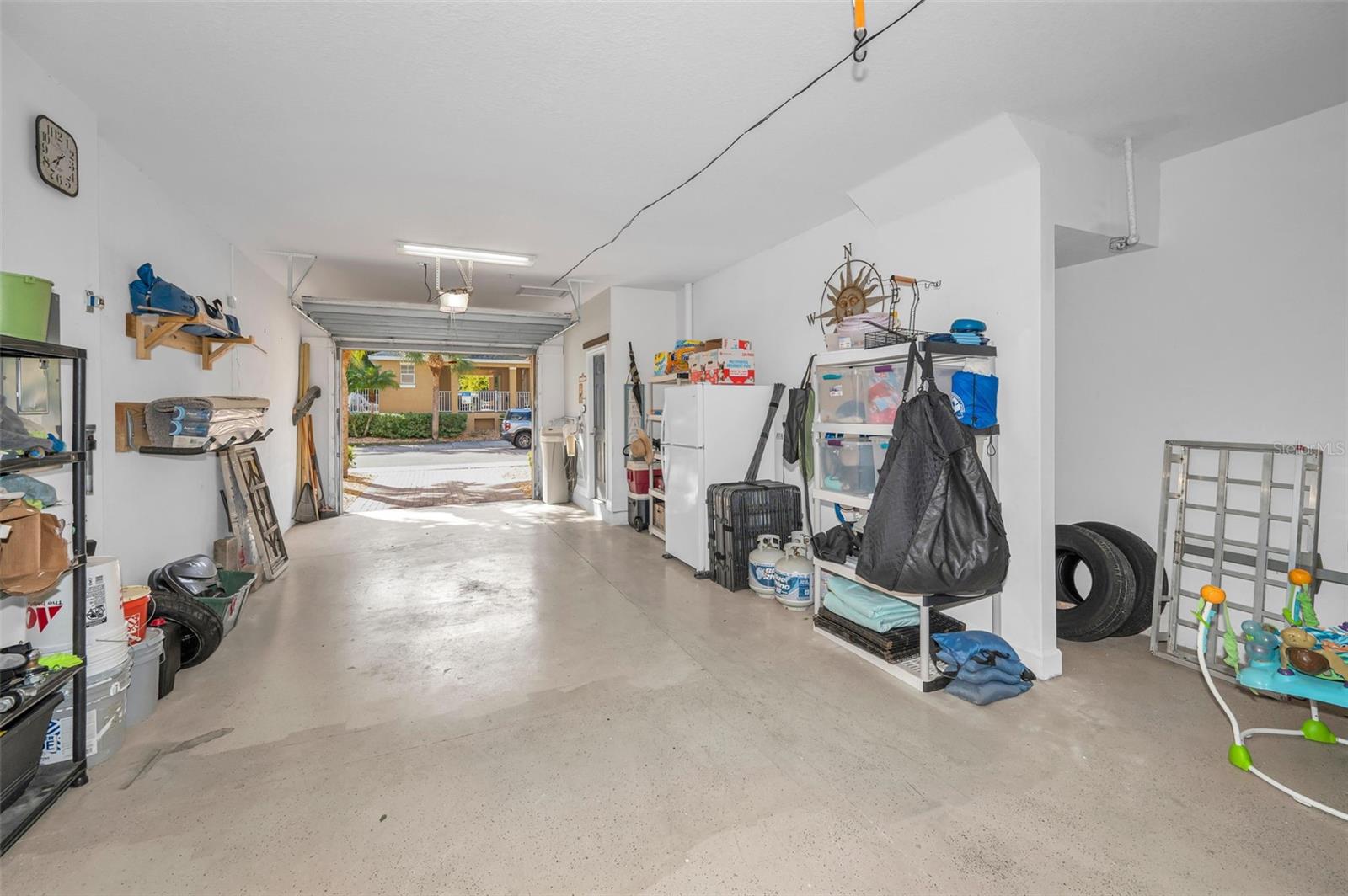 842 CALLISTA CAY LOOP — photo 32