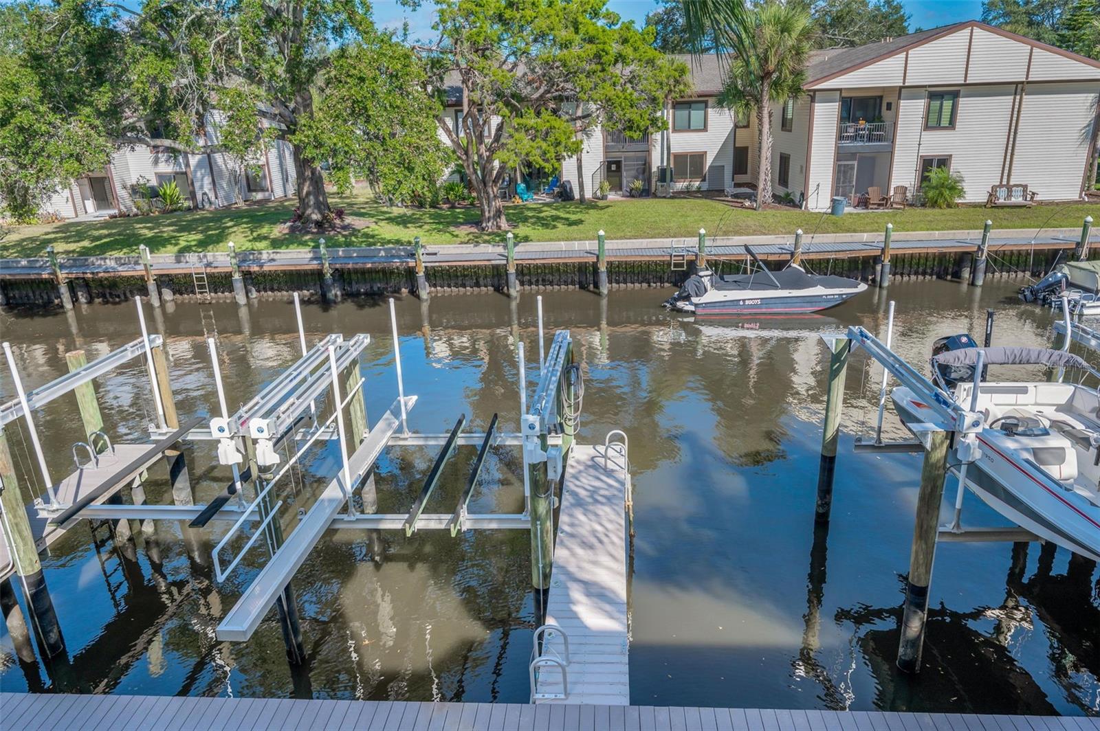 842 CALLISTA CAY LOOP — photo 18