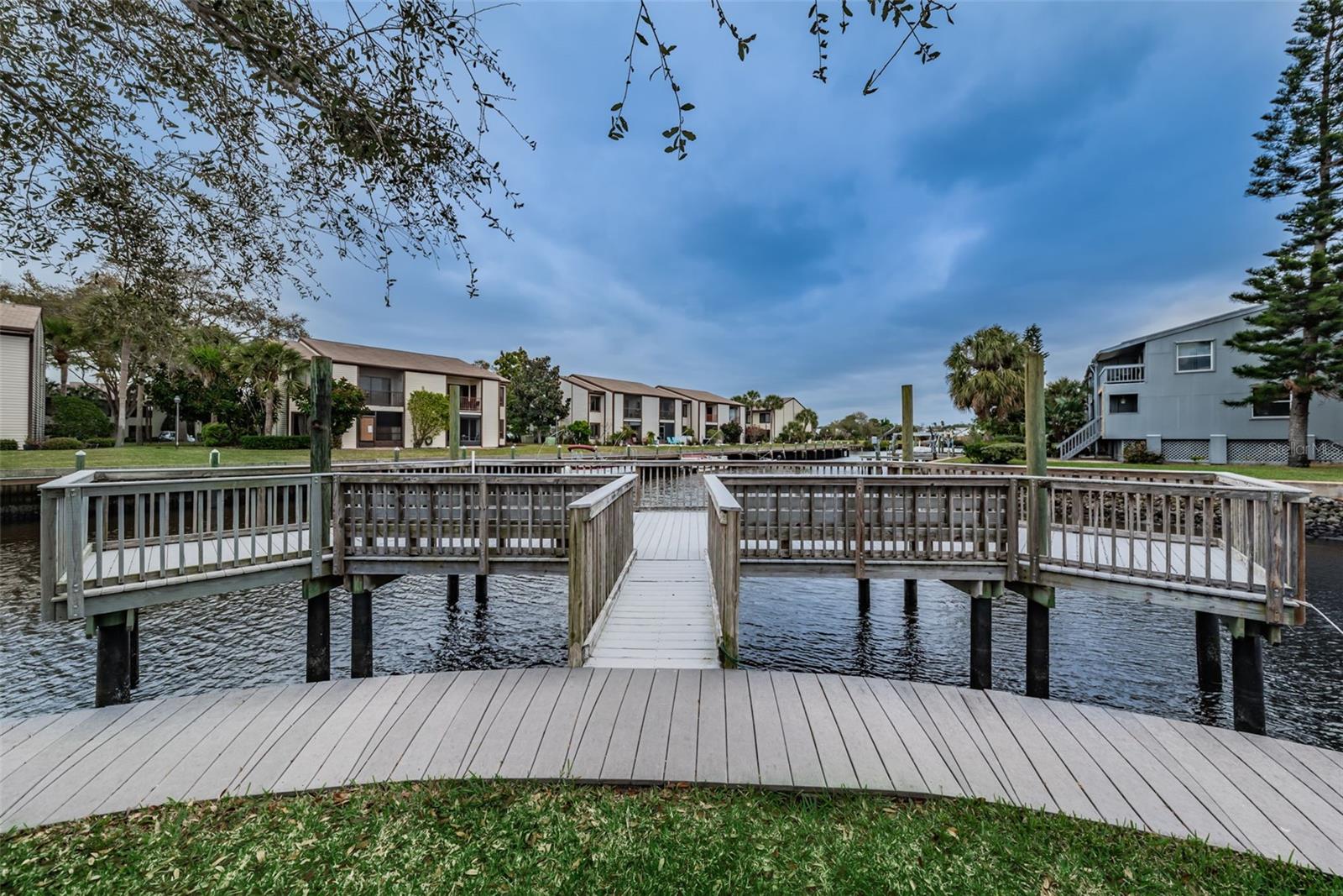 842 CALLISTA CAY LOOP — photo 46