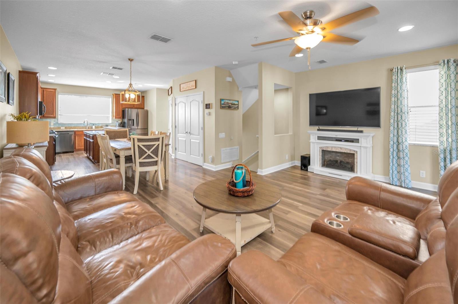 842 CALLISTA CAY LOOP — photo 6