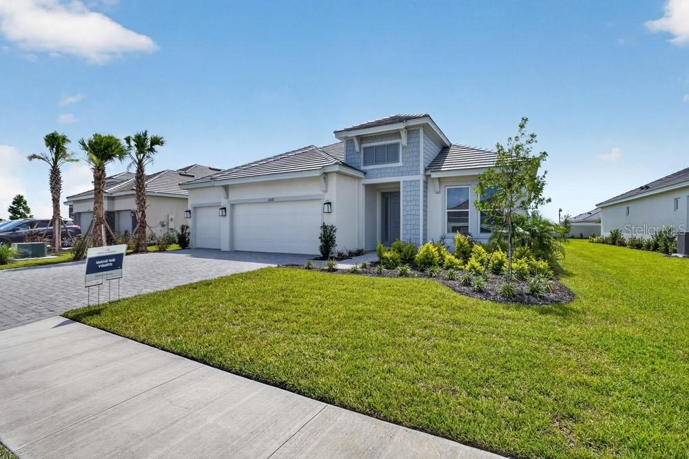 13827 BUCHANAN DR — photo 32