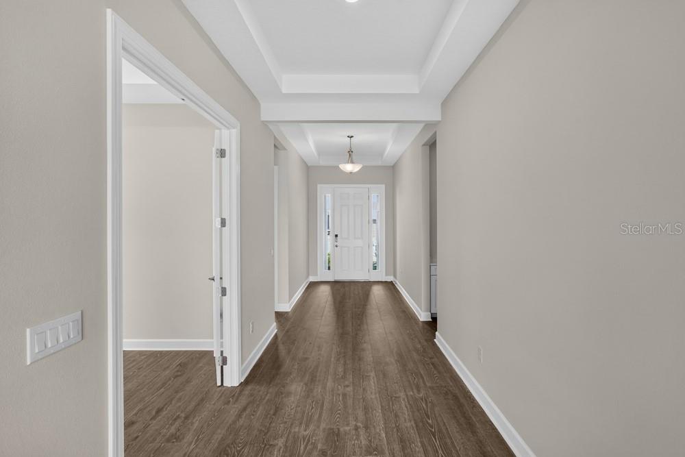 13827 BUCHANAN DR — photo 23