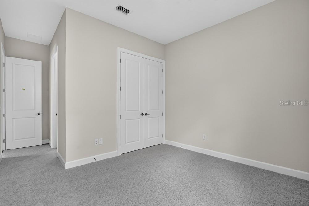 13827 BUCHANAN DR — photo 19