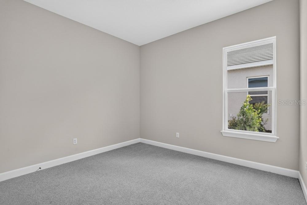 13827 BUCHANAN DR — photo 18