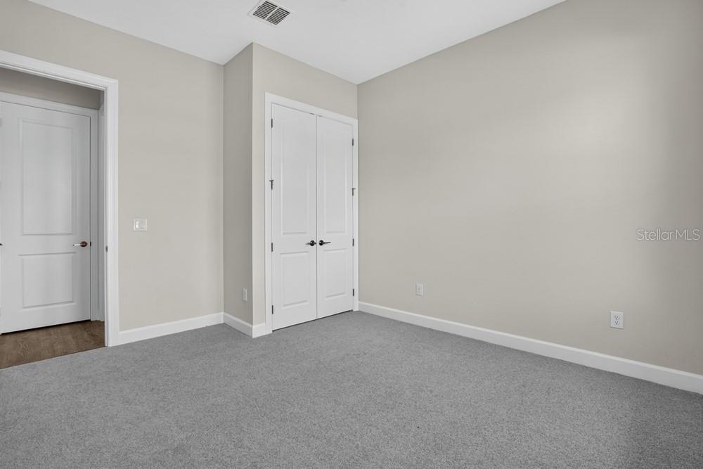 13827 BUCHANAN DR — photo 17