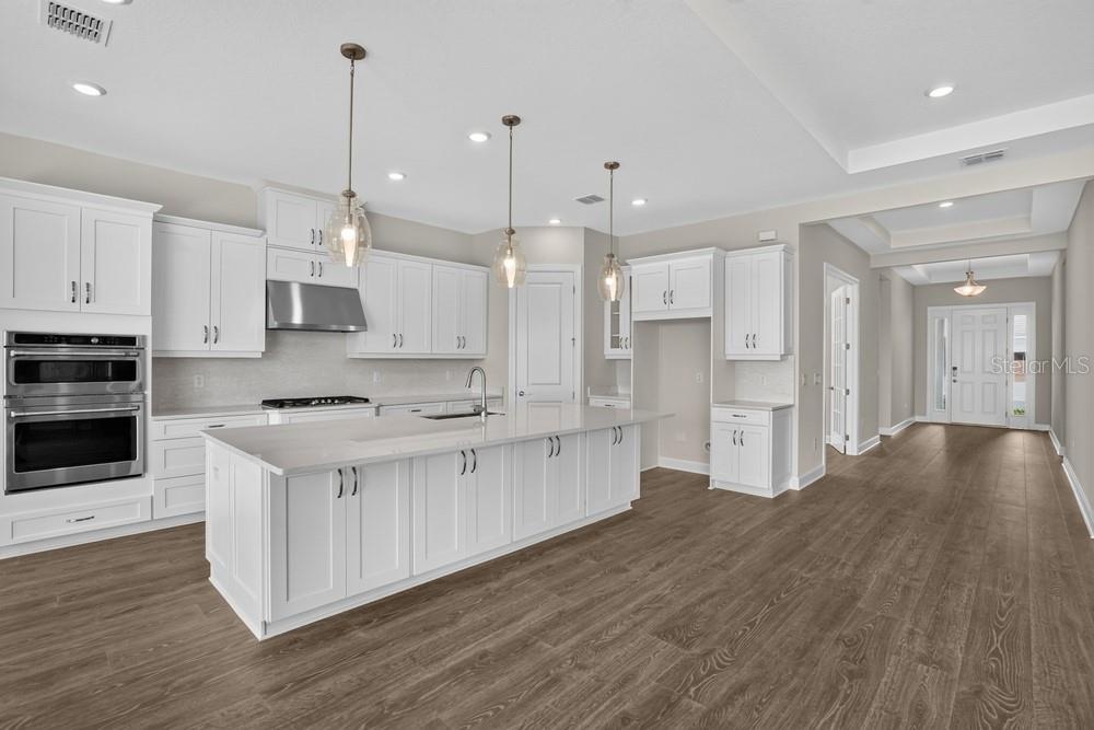 13827 BUCHANAN DR — photo 6