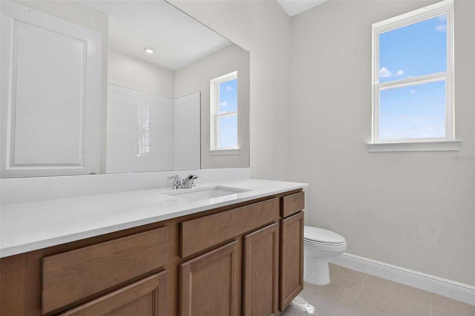 12907 PIERCE ST — photo 23