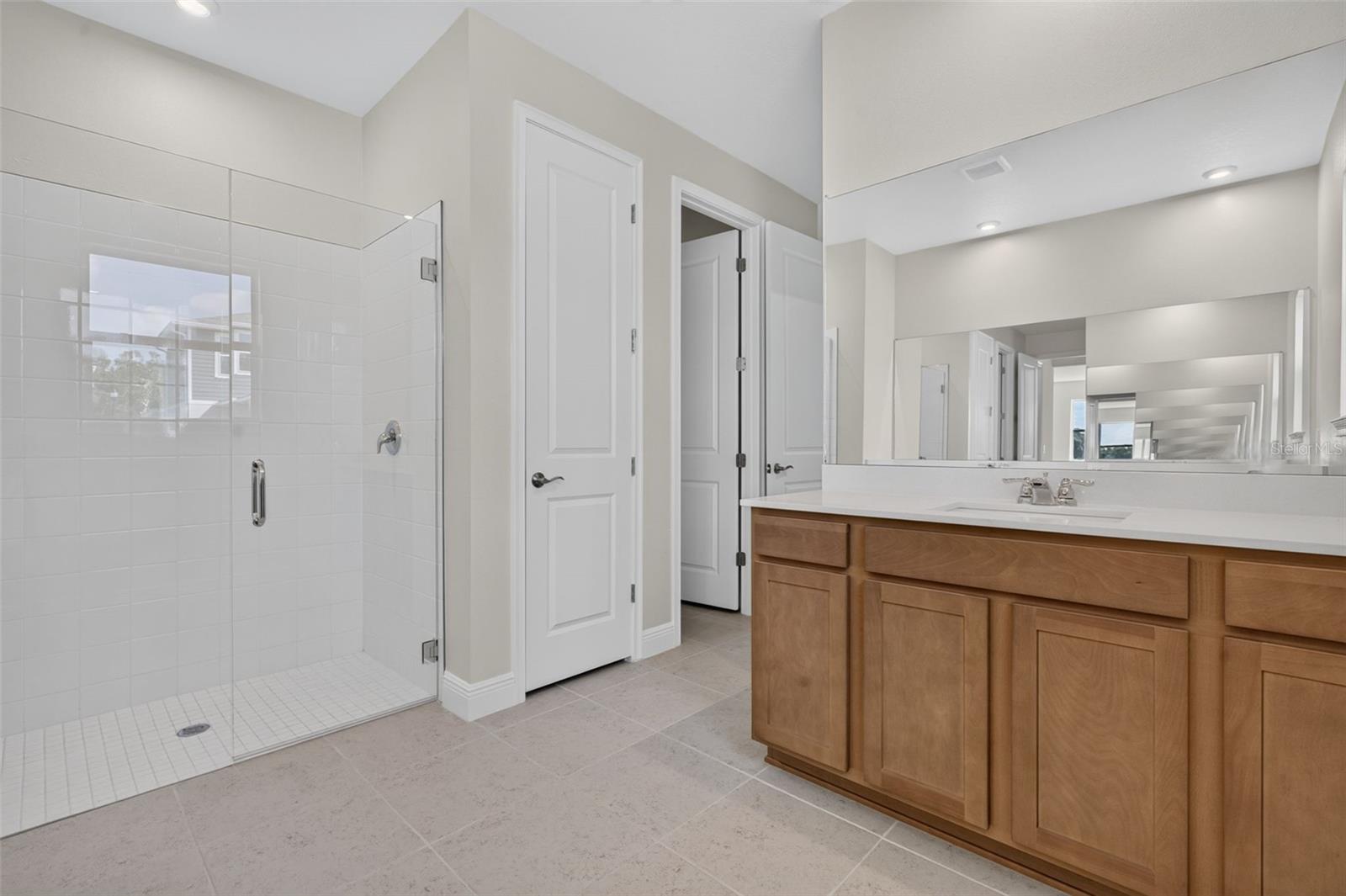 12907 PIERCE ST — photo 20