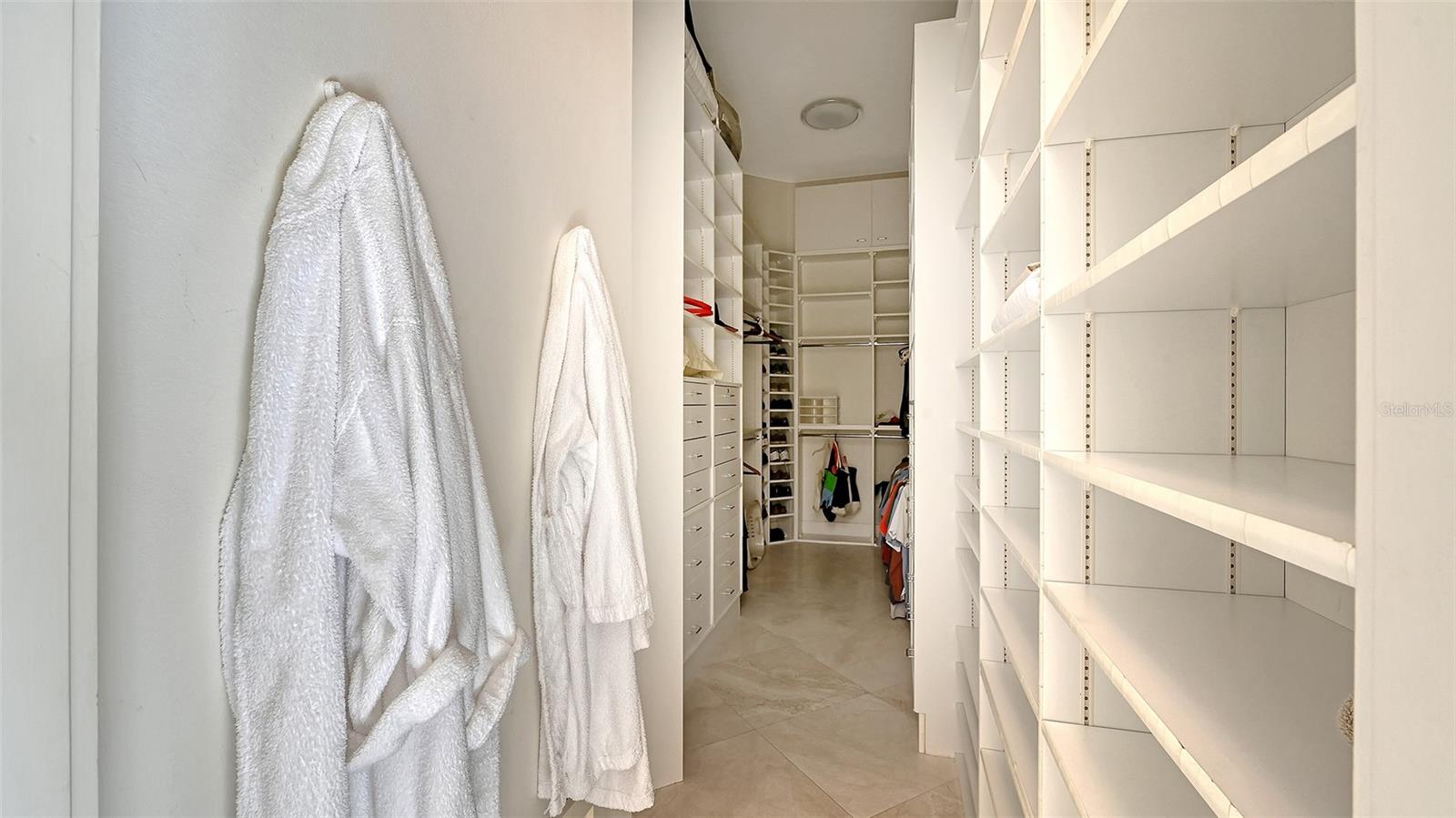 510 HARBOR GATE WAY — photo 26