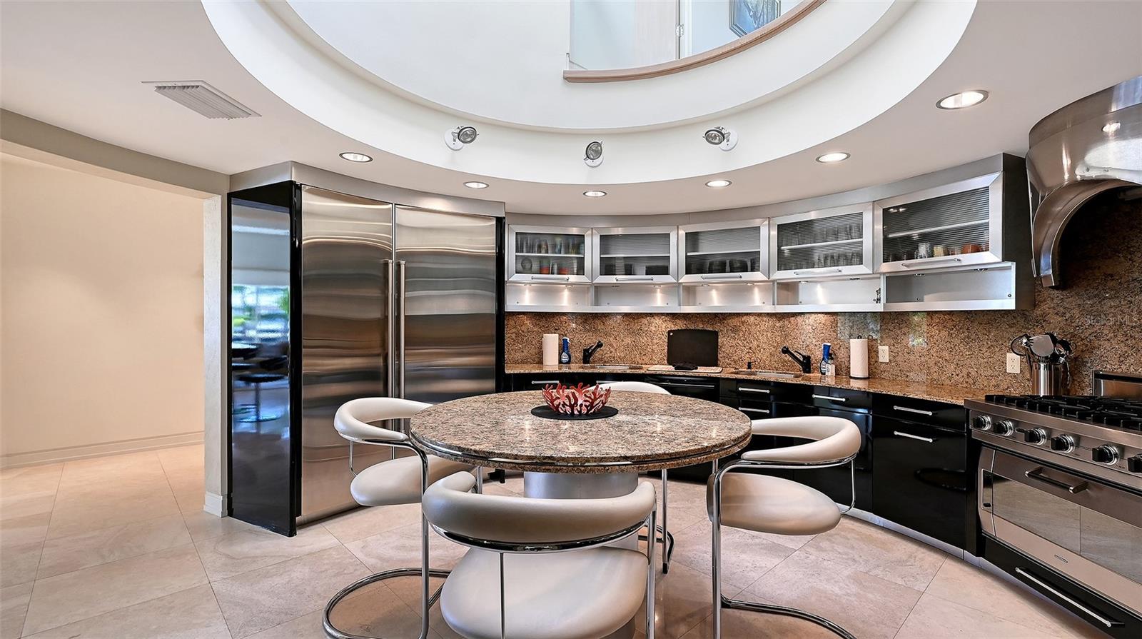 510 HARBOR GATE WAY — photo 14