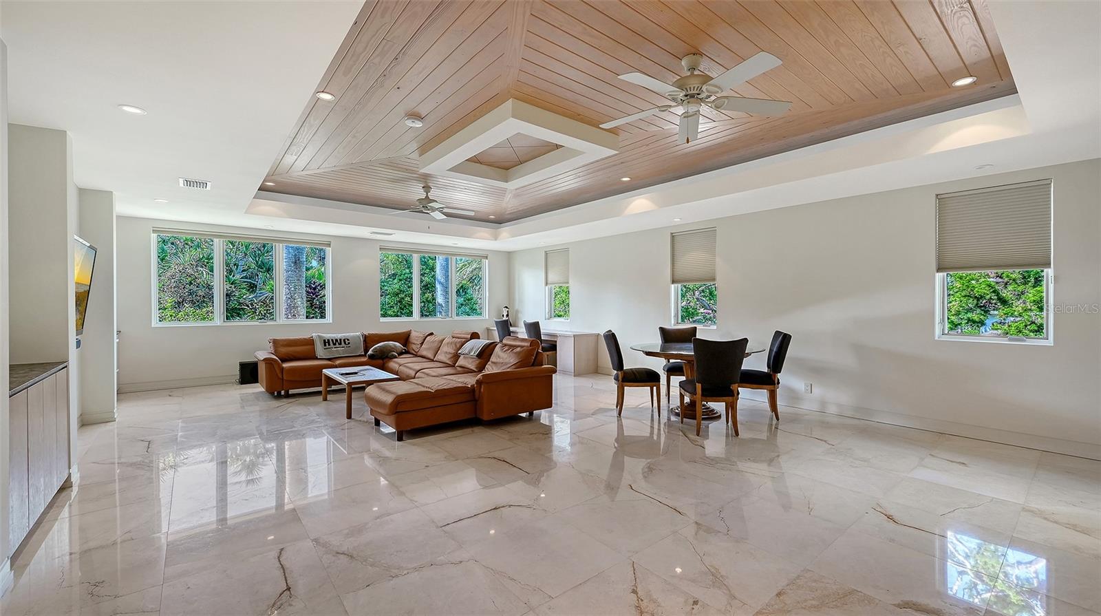 510 HARBOR GATE WAY — photo 36