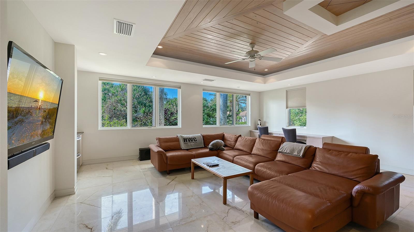 510 HARBOR GATE WAY — photo 37