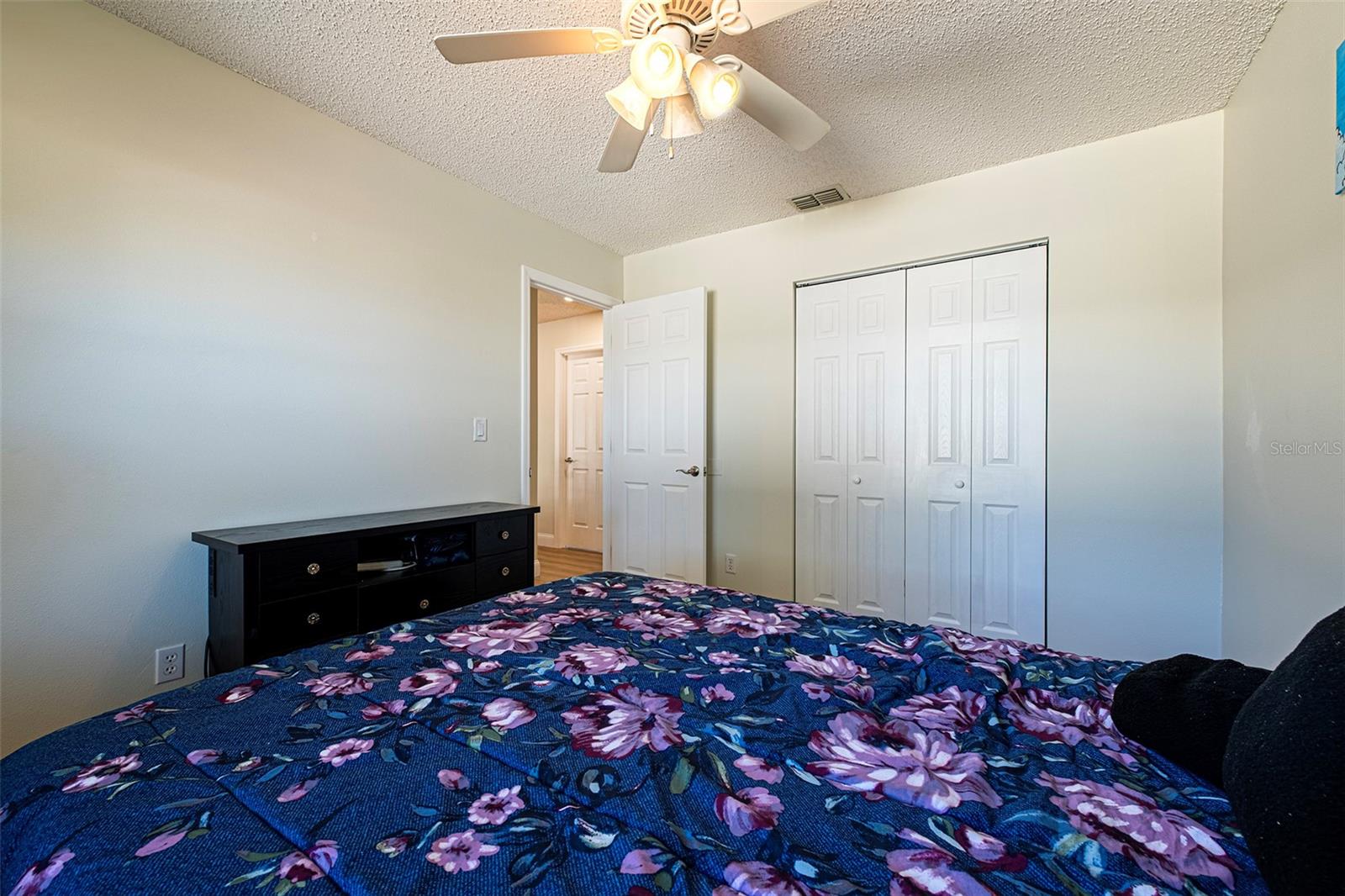 6401 CEDARBROOK DR S — photo 24