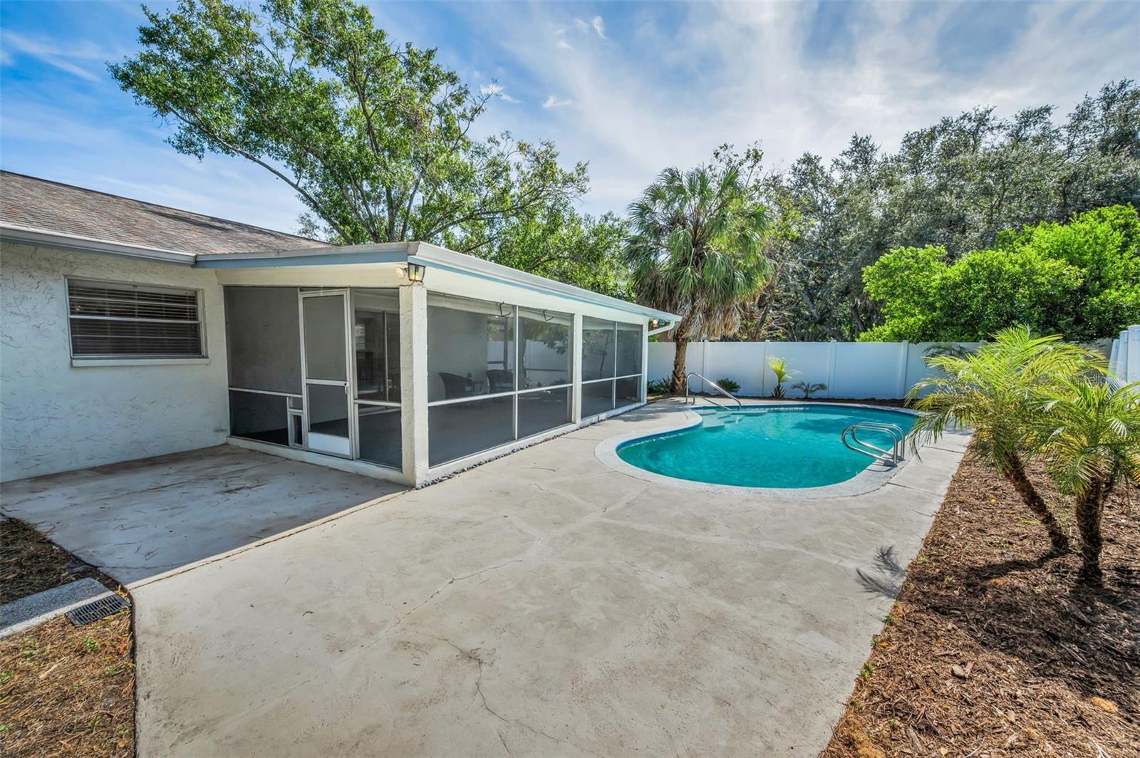7404 CLEARVIEW DR — photo 27