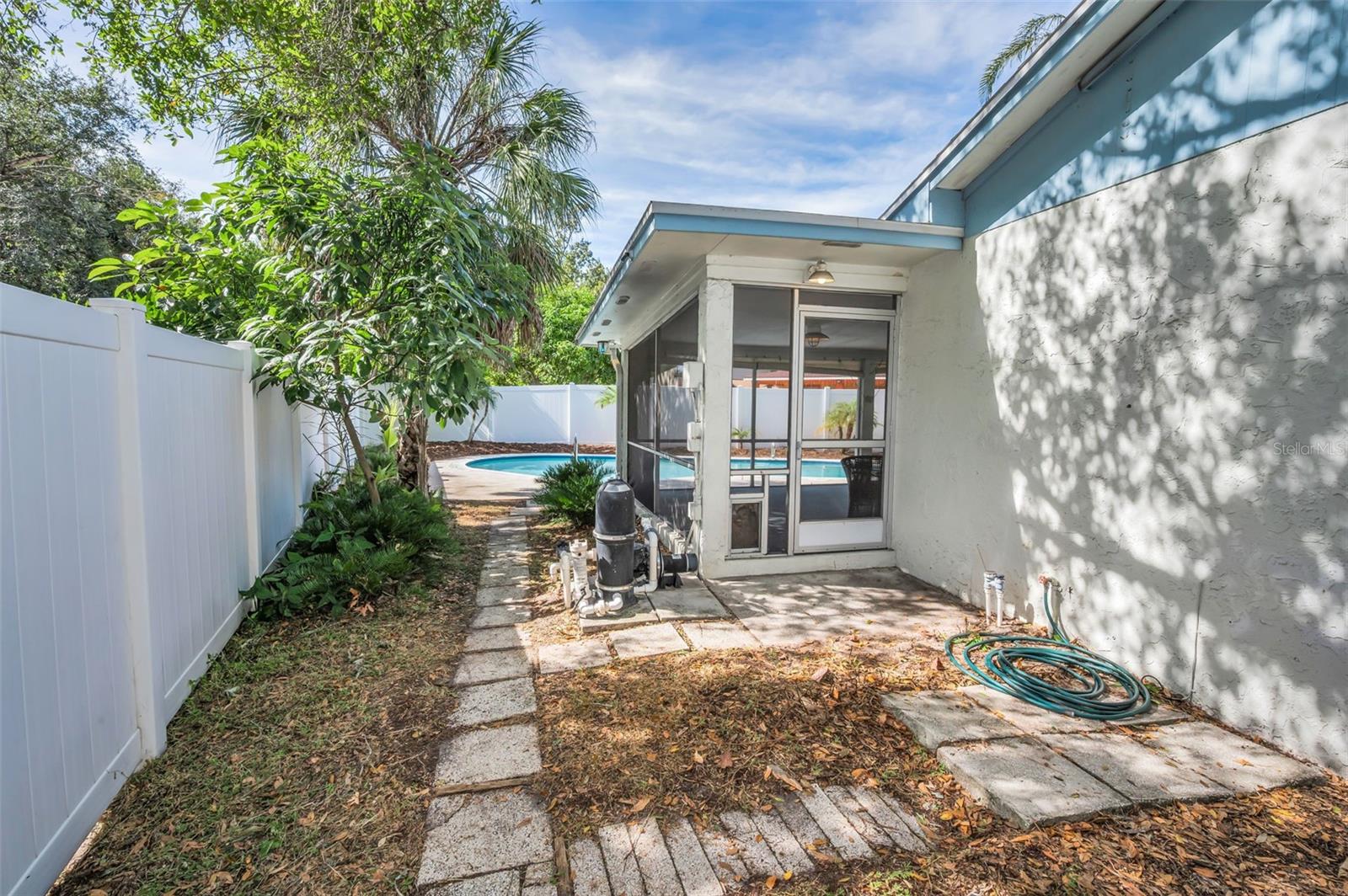 7404 CLEARVIEW DR — photo 31