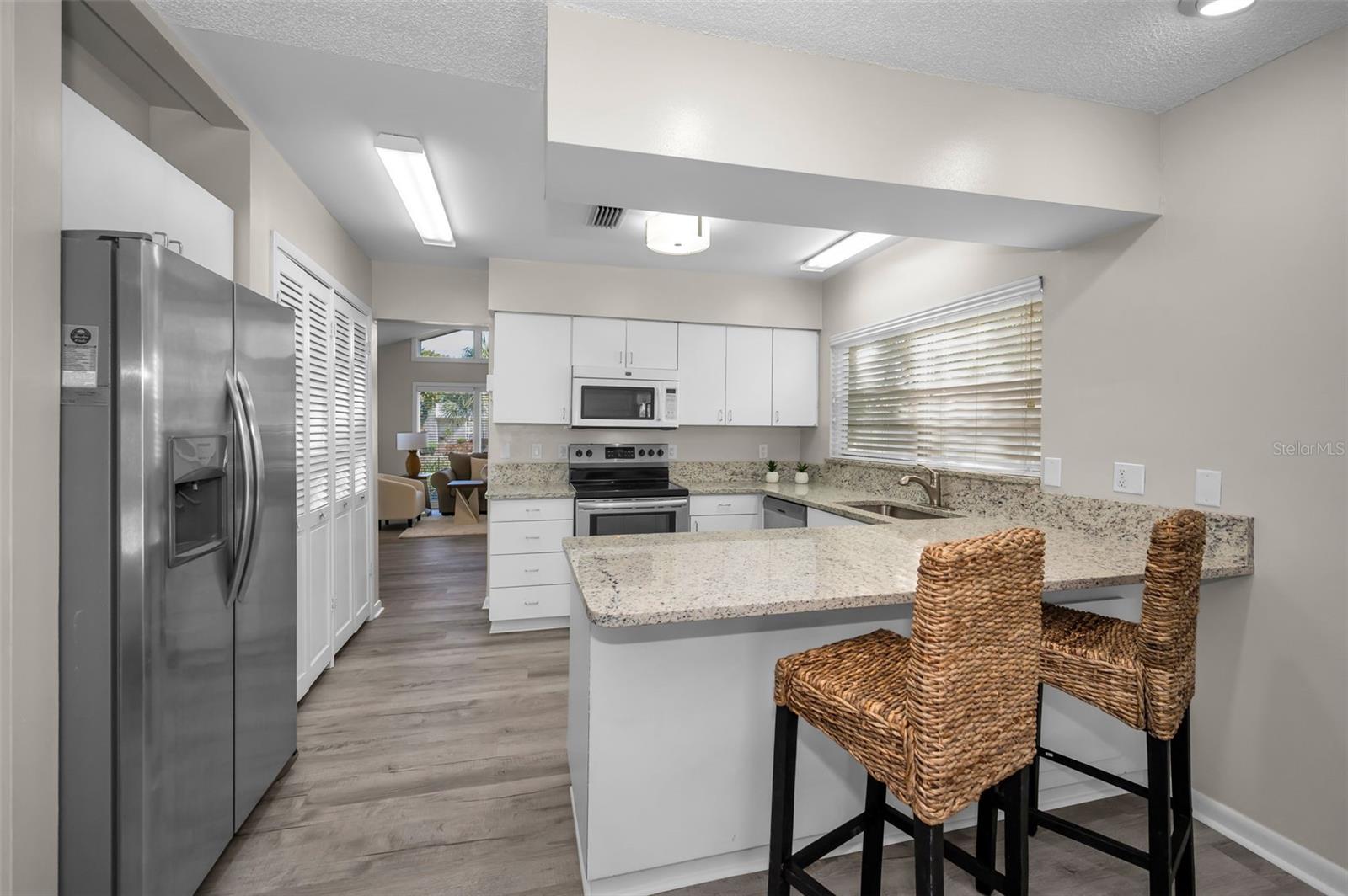 7404 CLEARVIEW DR — photo 9