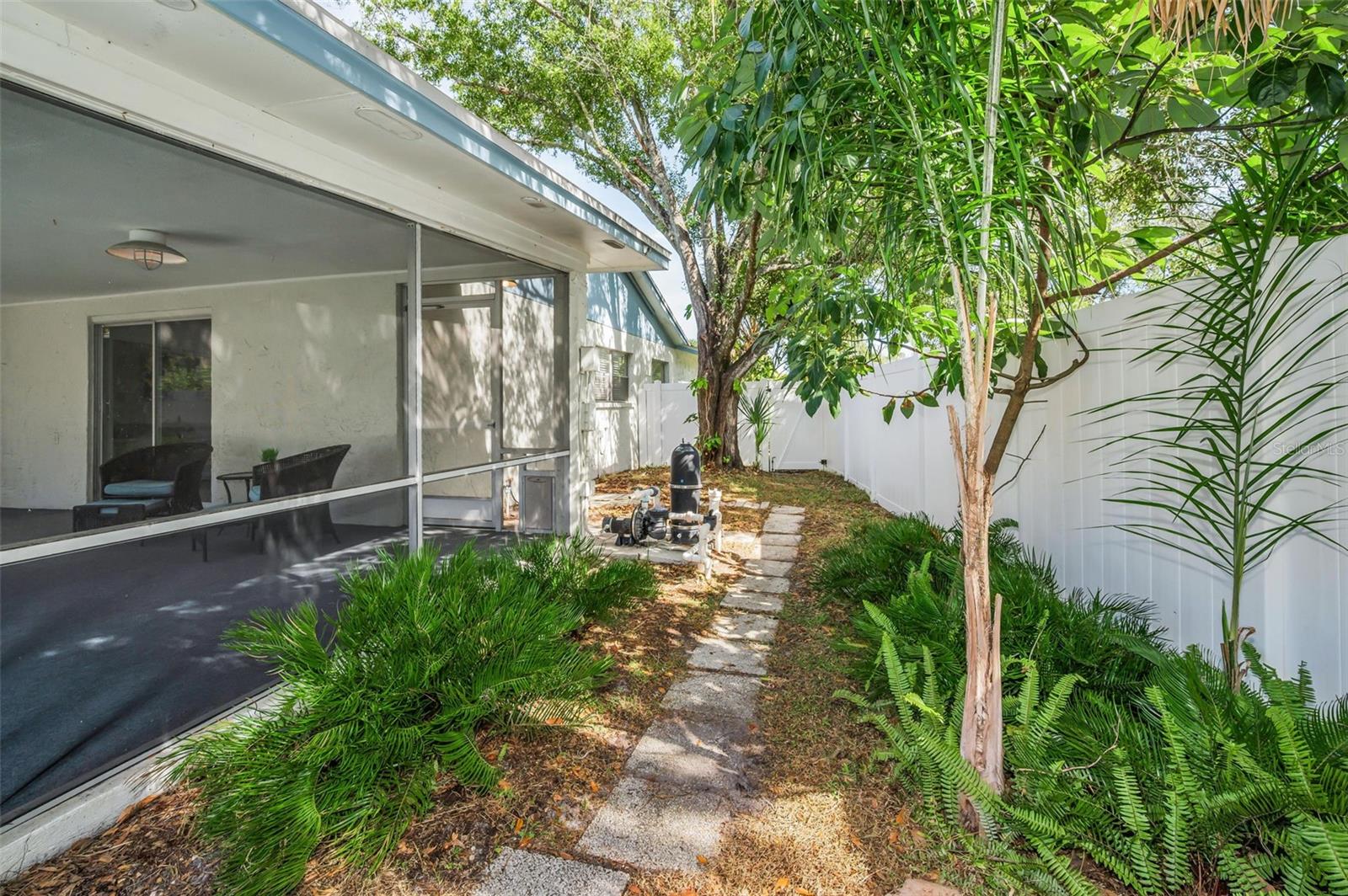 7404 CLEARVIEW DR — photo 32