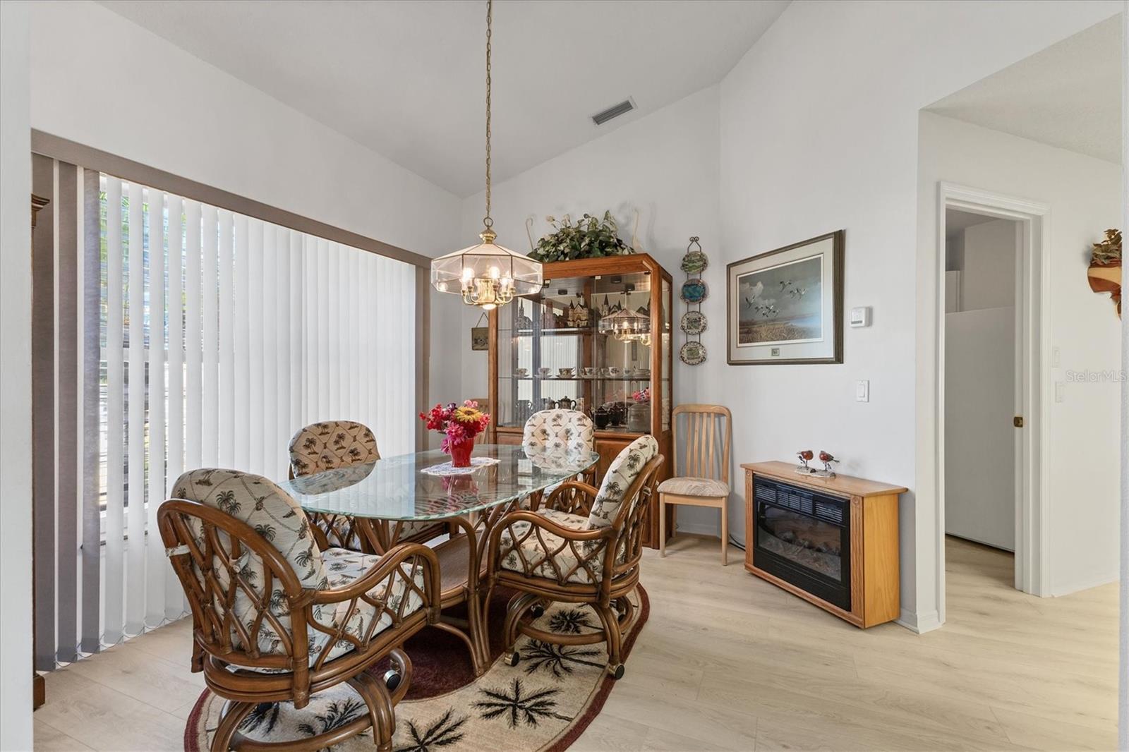 2720 S BISCAYNE DR — photo 9