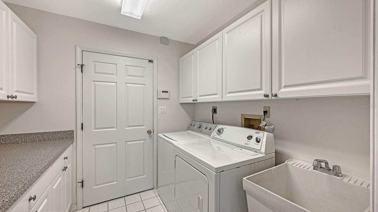 4799 OAK FOREST DR W #43 — photo 29