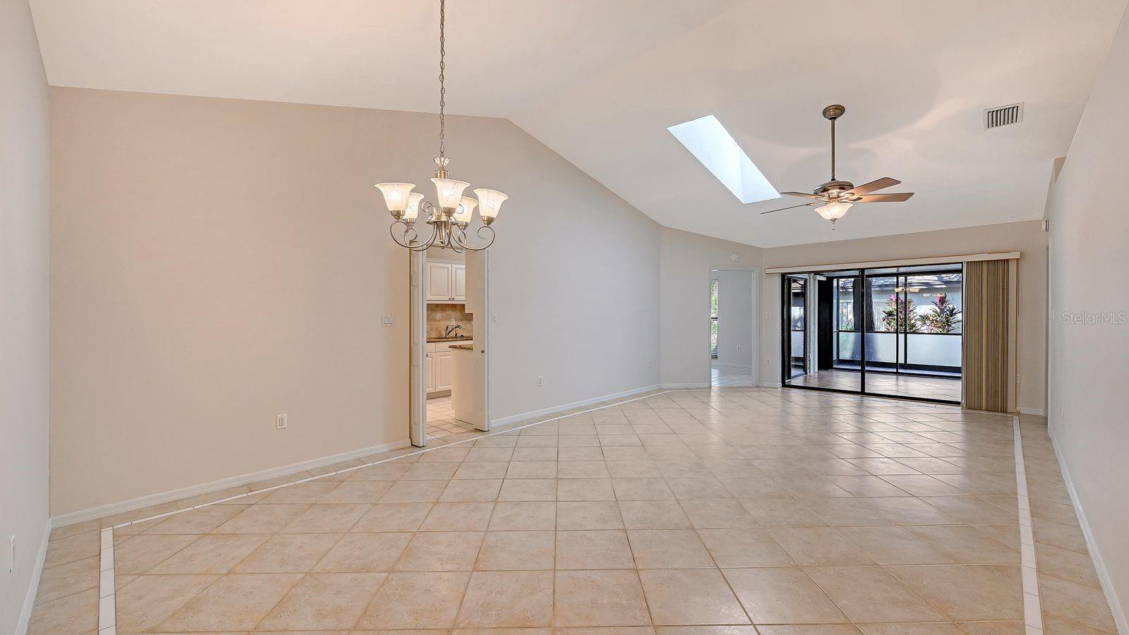 4799 OAK FOREST DR W #43 — photo 3
