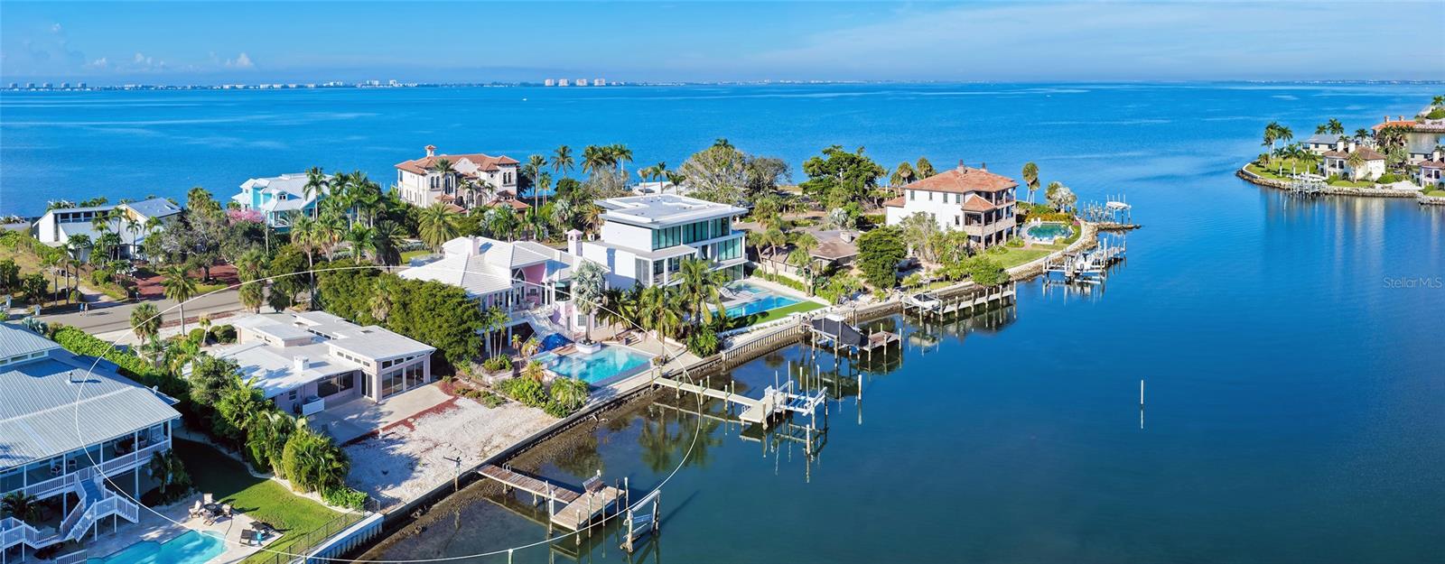 355 S SHORE DR — photo 10