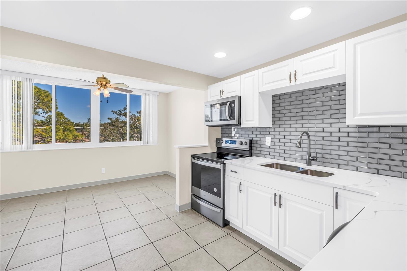 5095 BAY ST NE #317 — photo 8