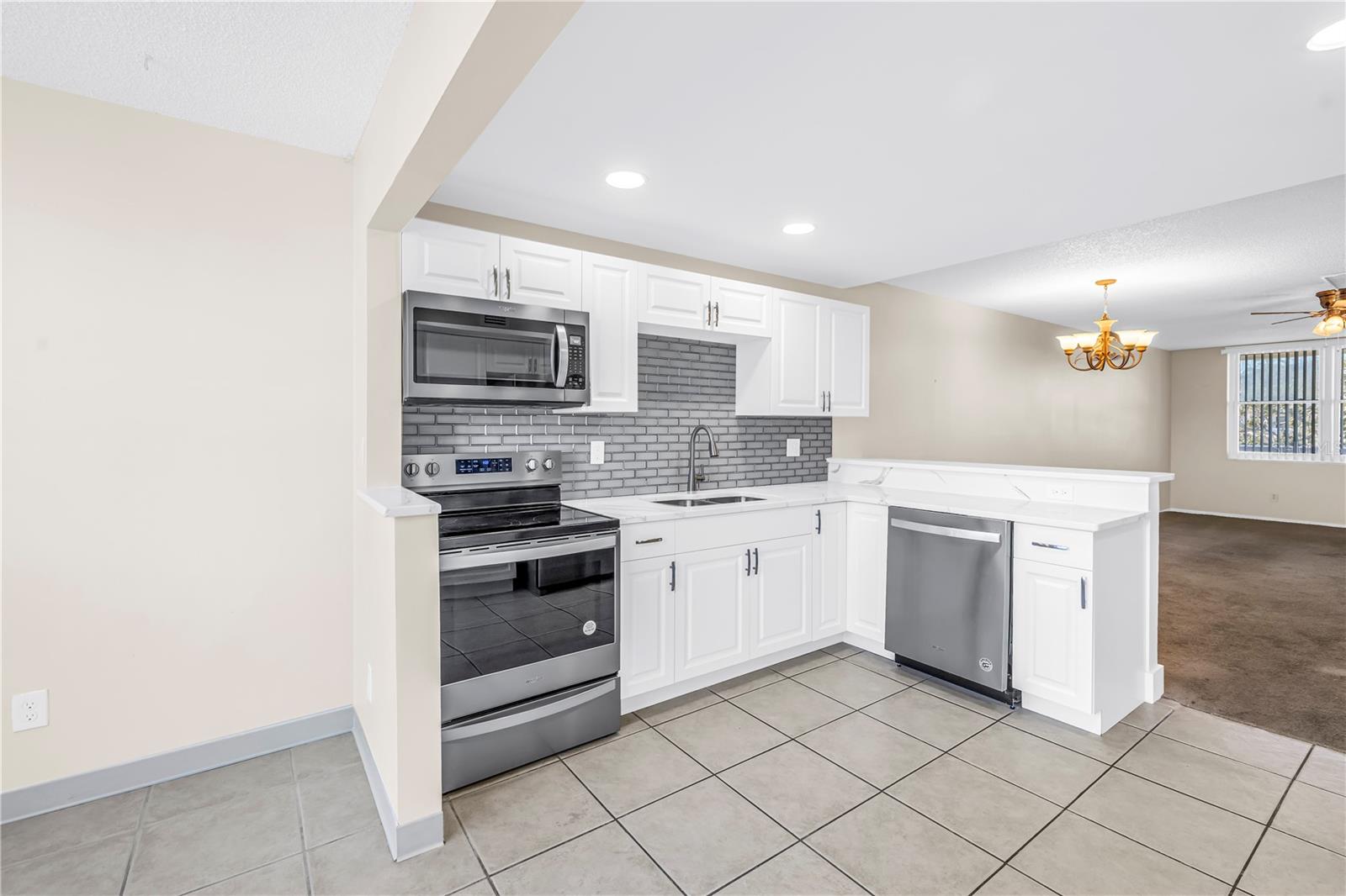 5095 BAY ST NE #317 — photo 5