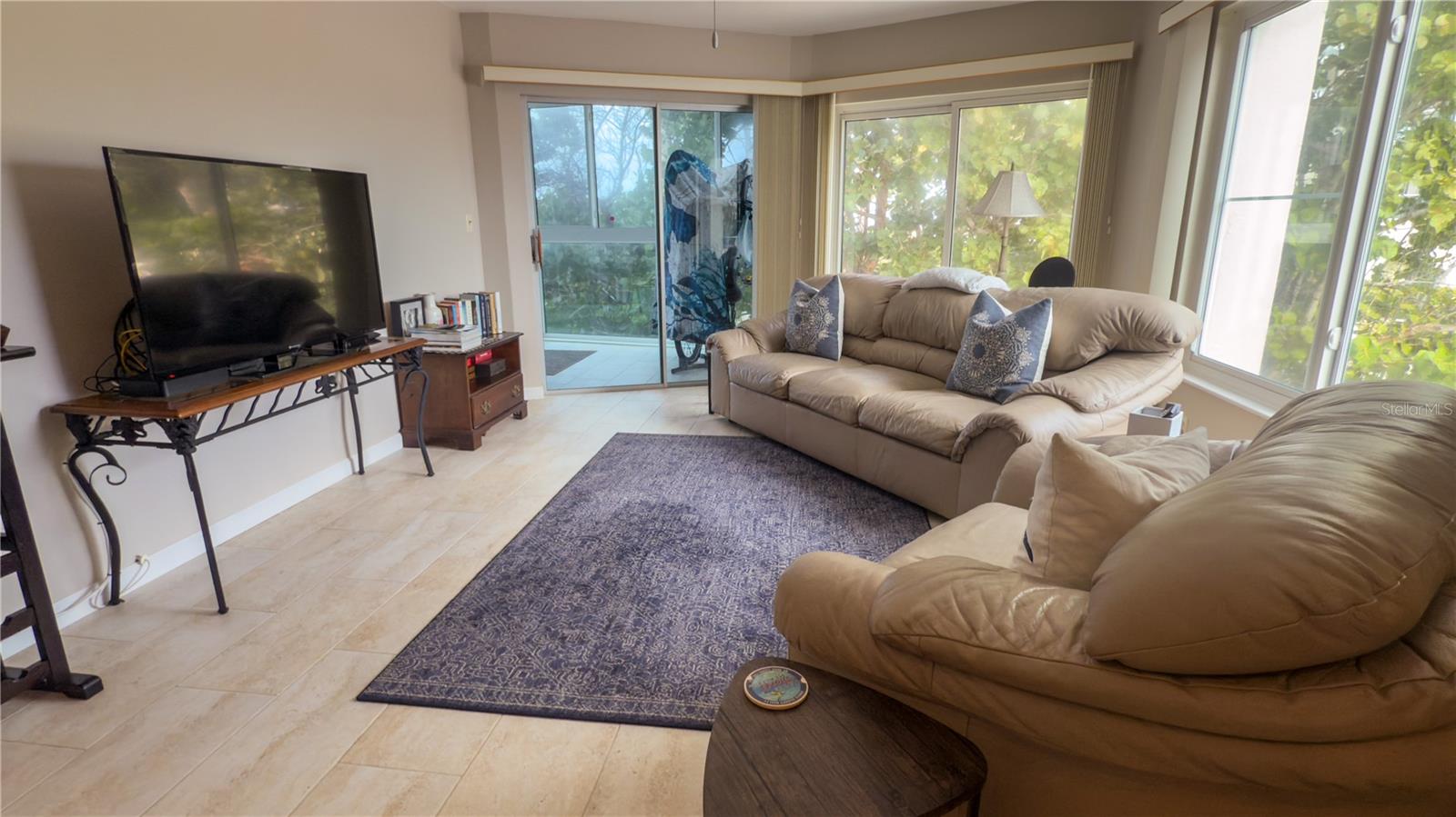 1900 BENJAMIN FRANKLIN DR #201BER — photo 4