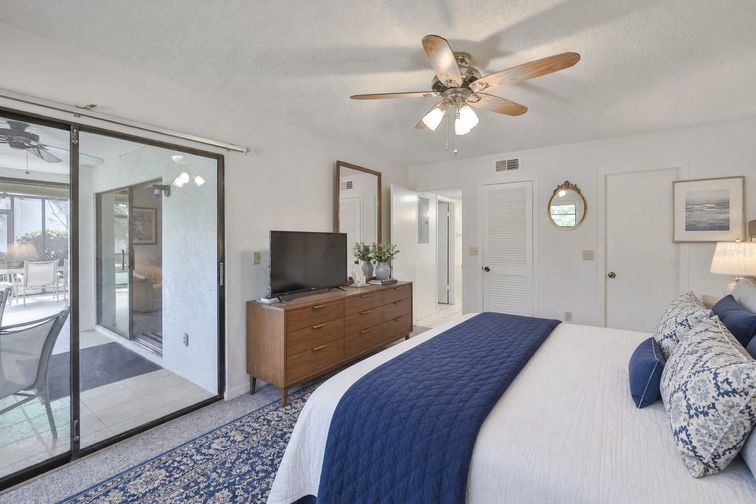 1305 SPRY CT — photo 3