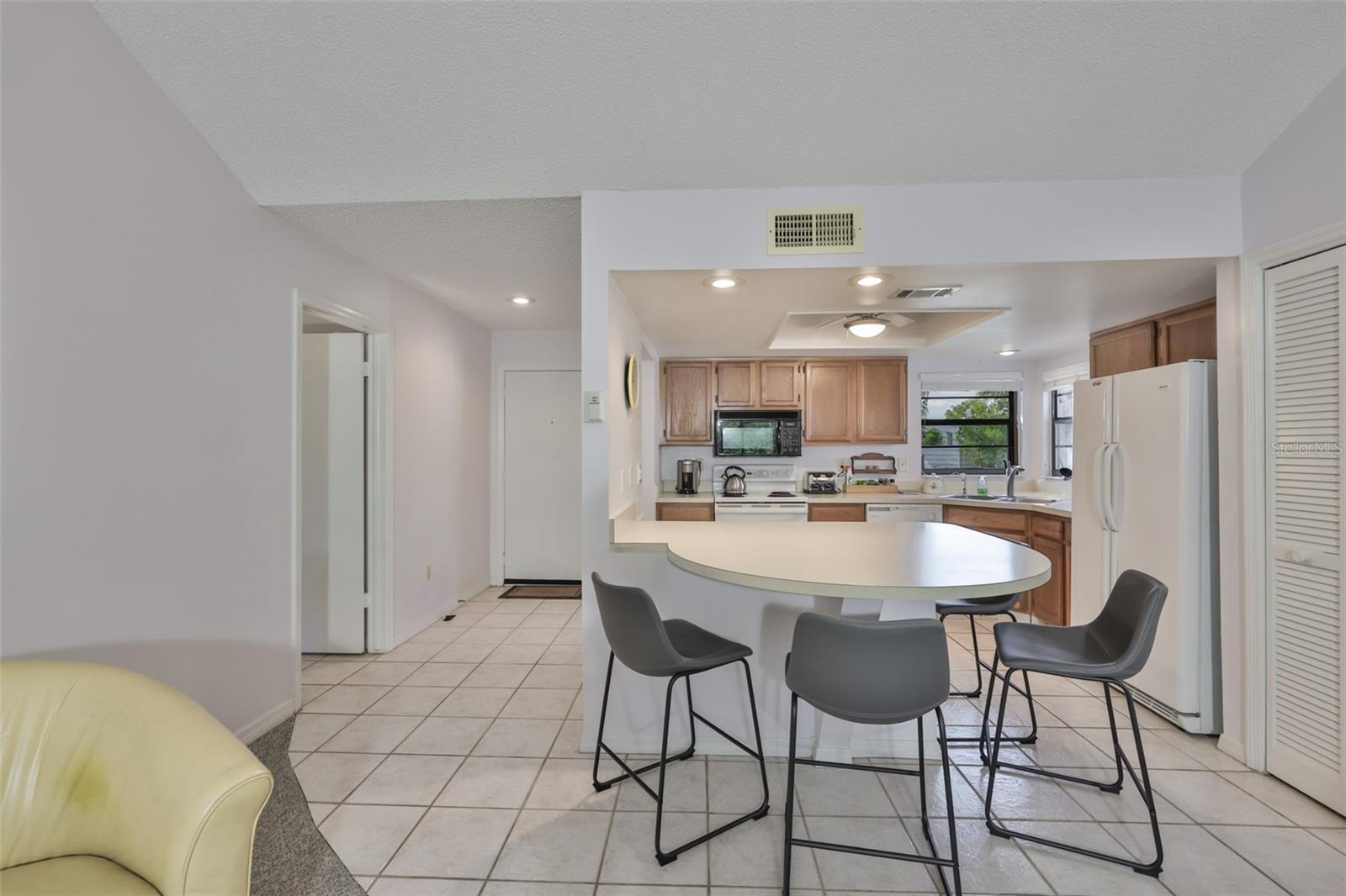 1305 SPRY CT — photo 9