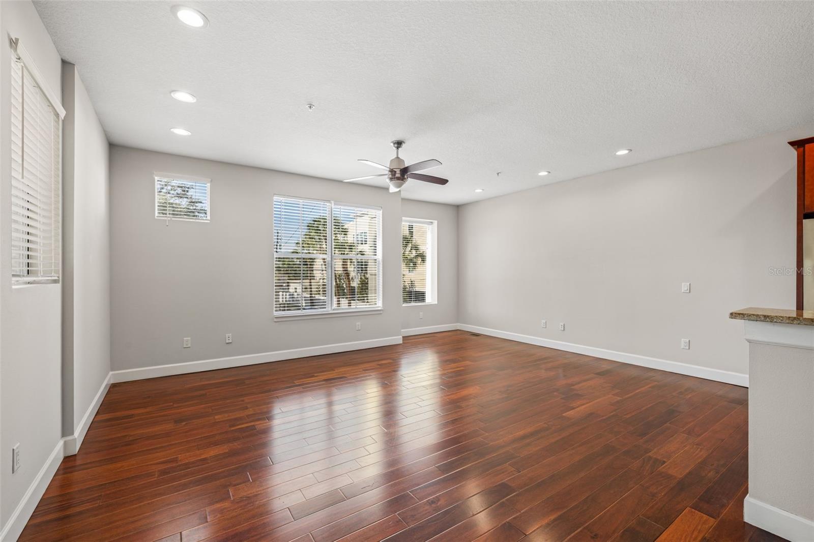 113 S NEWPORT AVE #1-4 — photo 12