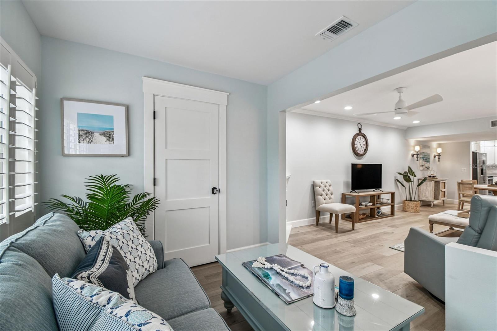 8 GLENCOE PL #107 — photo 20