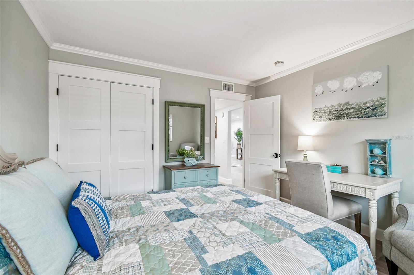 8 GLENCOE PL #107 — photo 32