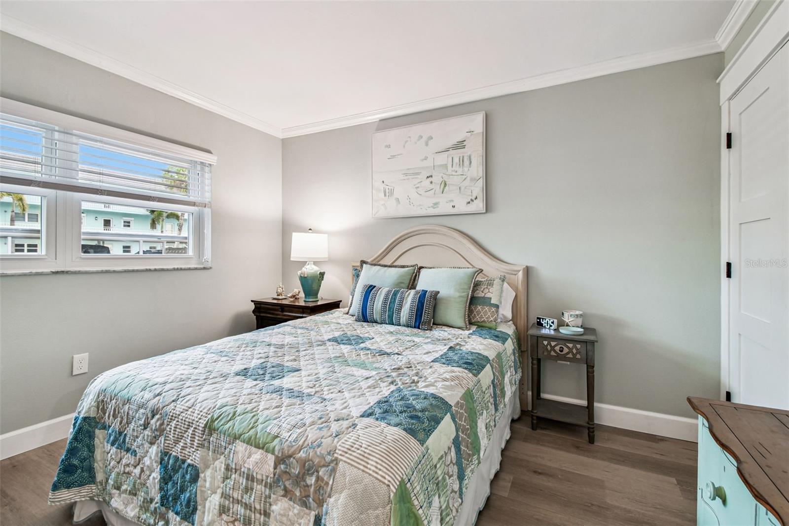 8 GLENCOE PL #107 — photo 35