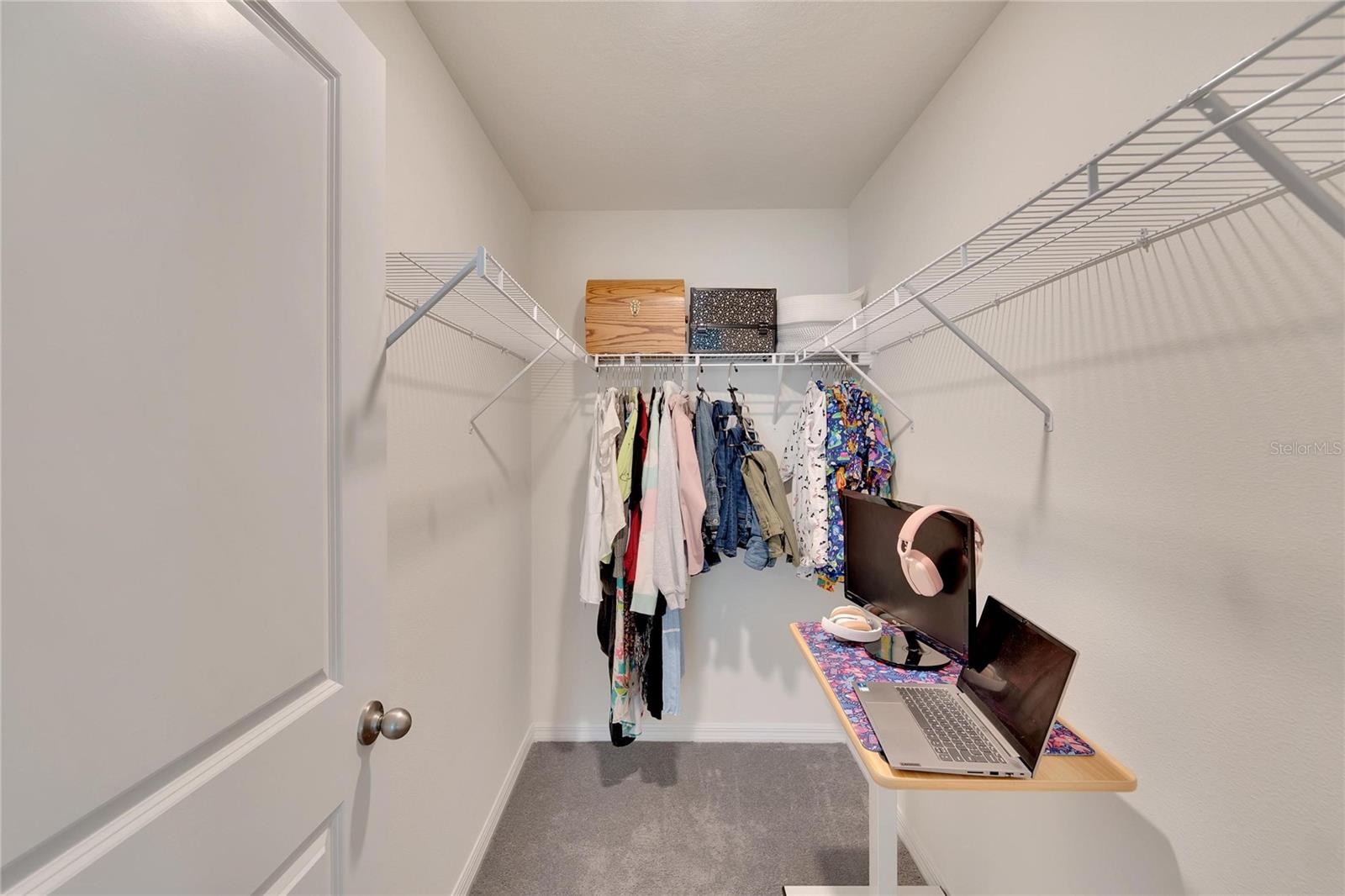5547 LOGAN CAVE AVE — photo 15